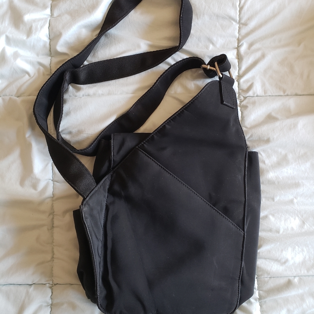 C7,985 HOBO Int. Cross Body Messenger Bag